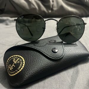 Ray-Ban Black Minimalist Sunglasses
